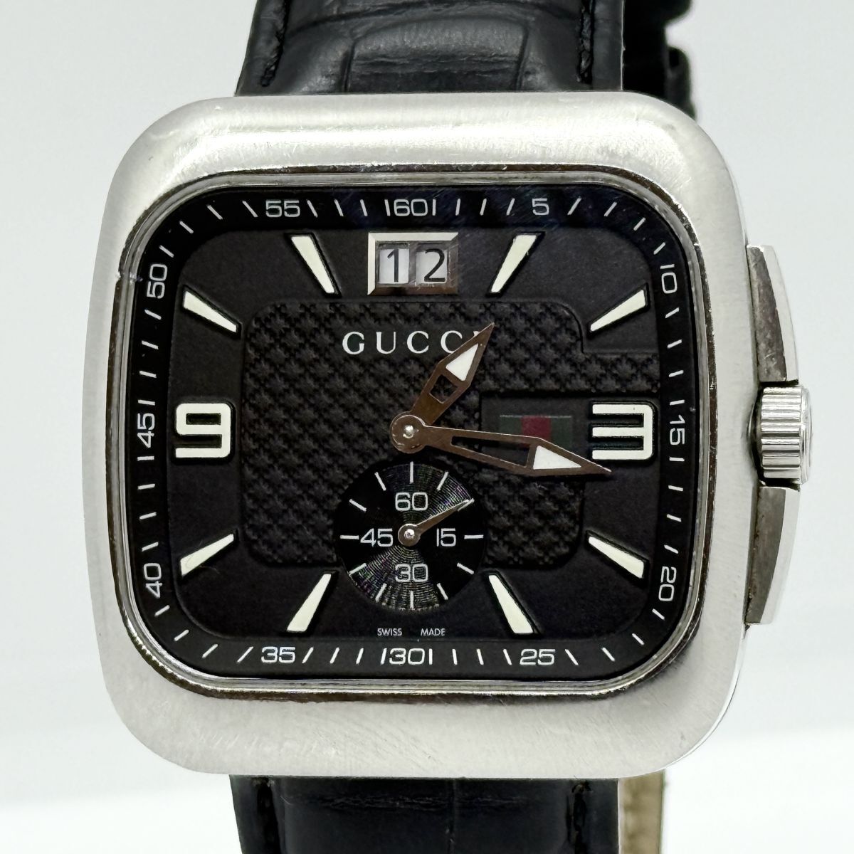 M8809 GUCCI グッチ クーペ 131.3 12869796 黒文字盤 スクエア QZ 稼働品 メンズ 腕時計 箱付き拍卖