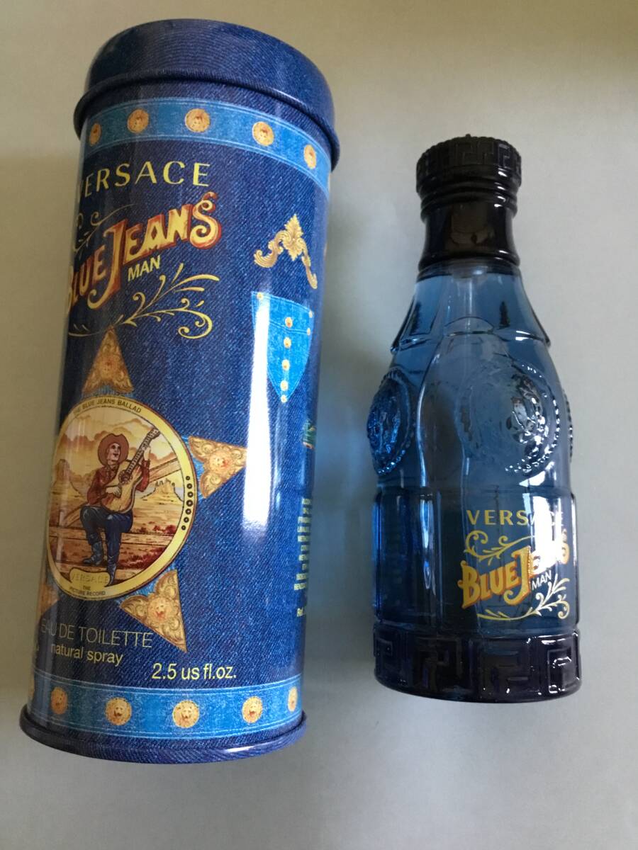 ラスト!送料無料◆VERSACE/75ml◆ヴェルサーチ VERSACE ブルー ジーンズ EDT SP 75ml◆ウッディ&シトラス・グリーン系♪新品未使用拍卖