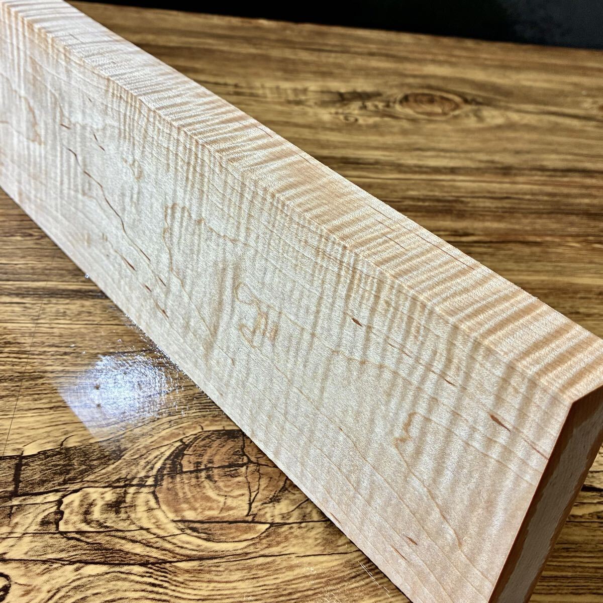 『OS015』極厚 極上美杢 激縮み杢 超特大 カーリーメイプル(縦幅厚741-103-30㎜)ギター材 ギター素材 ペンブランク ハンドメイド素材拍卖