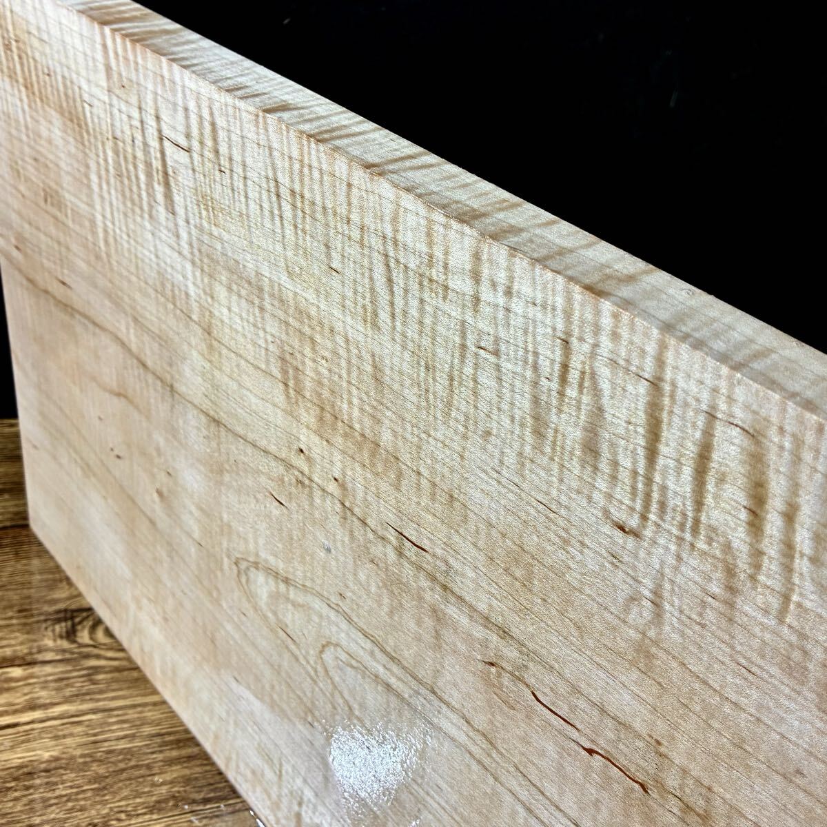 『OS020』幅広 極上美杢 激縮み杢 超特大 カーリーメイプル(縦幅厚558-323-24㎜)ギター材 ギター素材 ペンブランク ハンドメイド素材拍卖