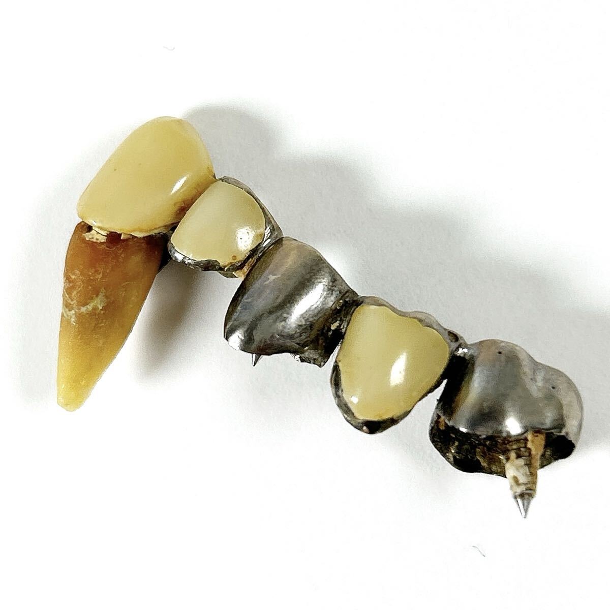 銀歯 約11.0g 入れ歯 歯科 歯科技工 シルバー 銀 パラジウム 未鑑定 未検品 alp岩1022長拍卖