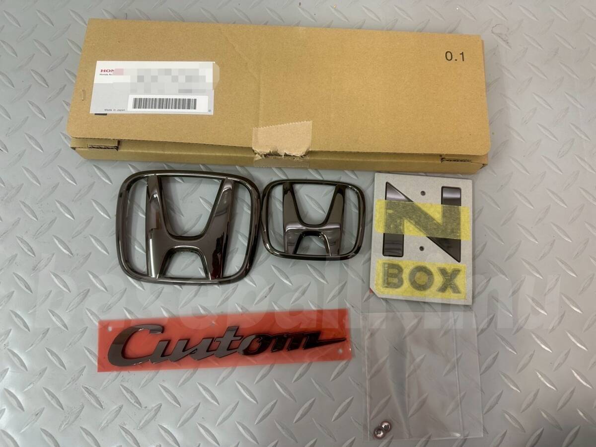 ■新品■ホンダ 純正 N-BOX Custom JF3/4 ブラックエンブレム拍卖