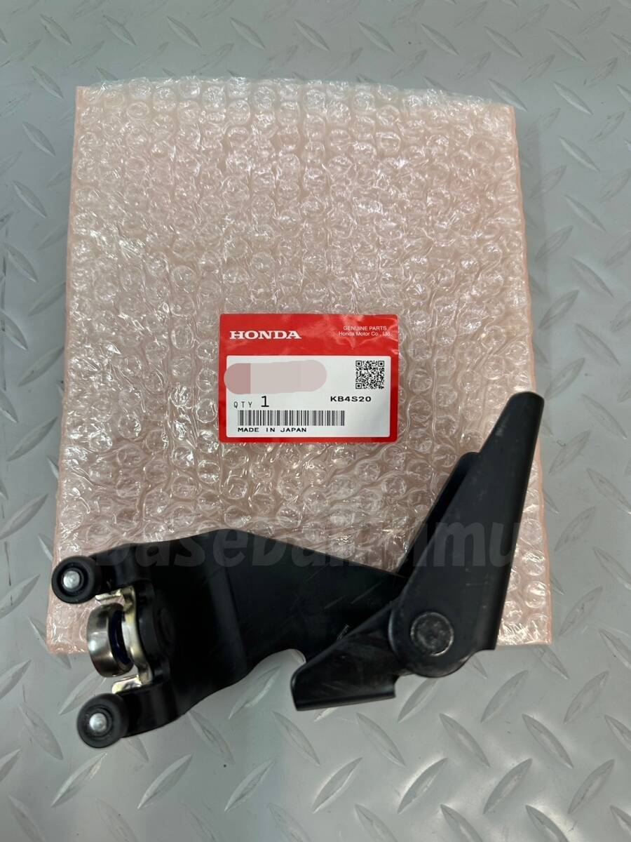 ■新品■ホンダ 純正品 ステップワゴン RG1 RG2 エリシオン RR1 RR2 スライドドア センターローラー 左側拍卖