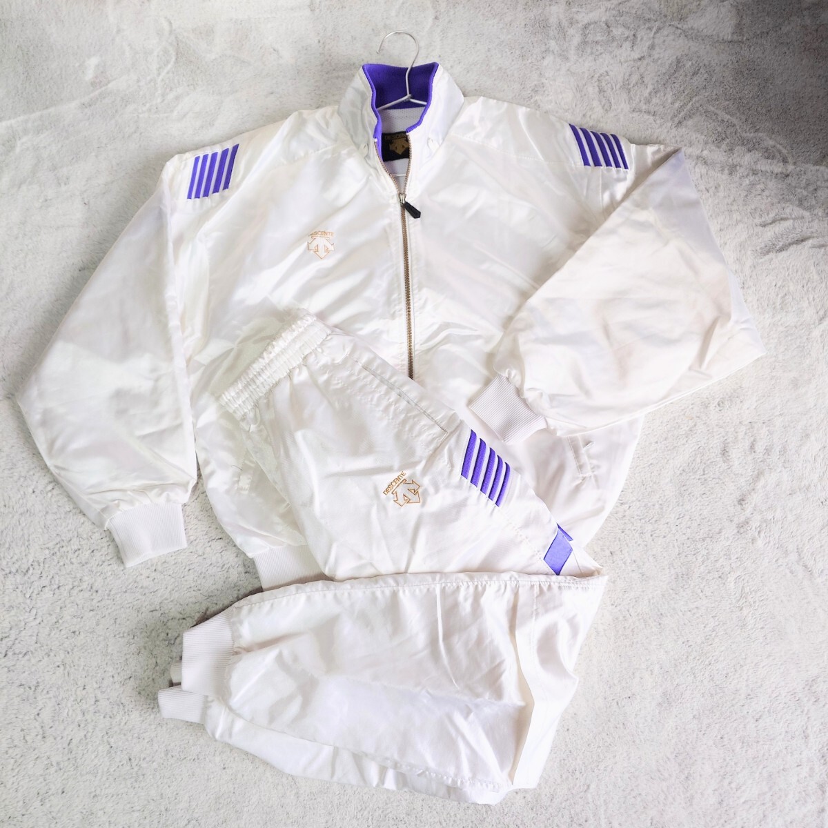 オールドデサント old DESCENTE デサント DESCENTE セットアップ ウインドブレーカー 上下セット Mサイズ 白 90s拍卖