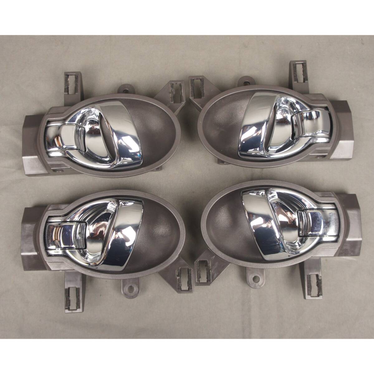 1台分セット メッキ インナードアハンドル Z12 キューブ外し インサイドドアハンドル ドアノブ 日産 純正 @13990s拍卖