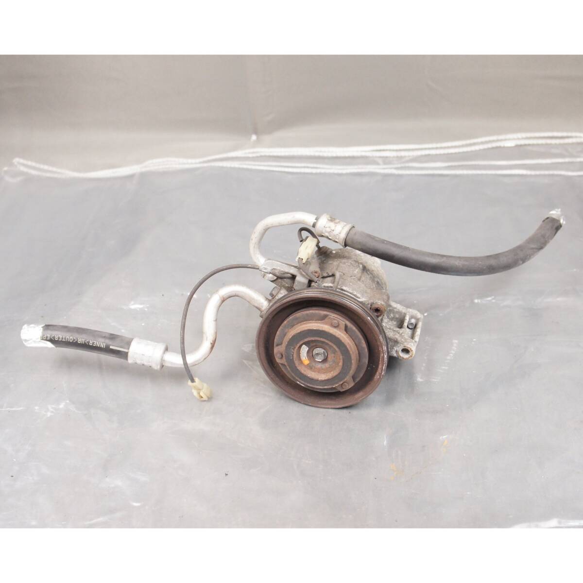実働 エアコンコンプレッサー L575S 前期 ムーヴコンテ外し L585S L385S L675S L455S他 A/C447260-5873 参考 88320-B2060 @14386s拍卖
