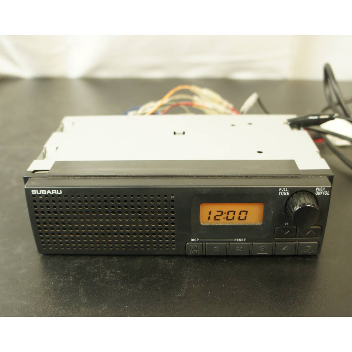 86201TC210 FM AM ラジオチューナー TT1 TT2 TV1 TV2 サンバー スピーカー内蔵 ラジオデッキ 1DIN スバル 純正 音出し×@14589s拍卖