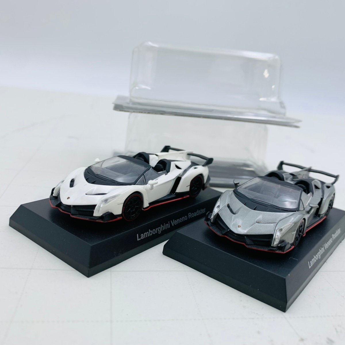 中古品 Kyosho 京商 ランボルギーニ ミニカーコレクション V 1/64 Veneno Roadster ヴェネーノ ロードスター 2種セット拍卖