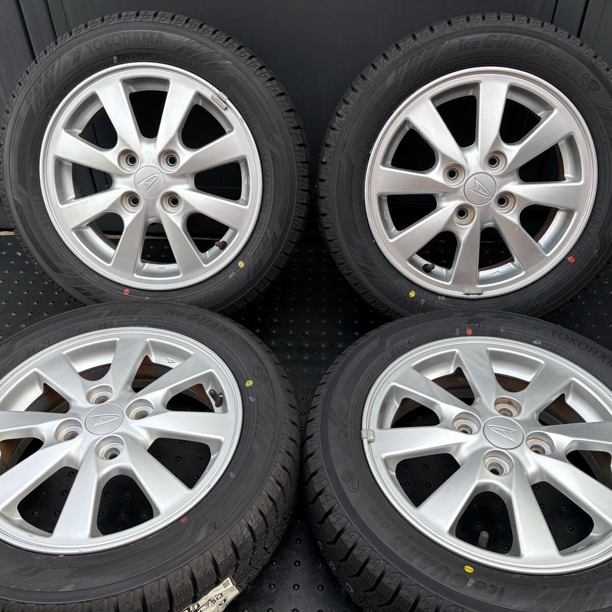 ダイハツ純正 新品タイヤ!155/65R14 75Q 2024年製 ヨコハマ YOKOHAMA iceGUARD iG60 中古ホイール冬4本セット、14X4.5J 100-4H+45 S12拍卖