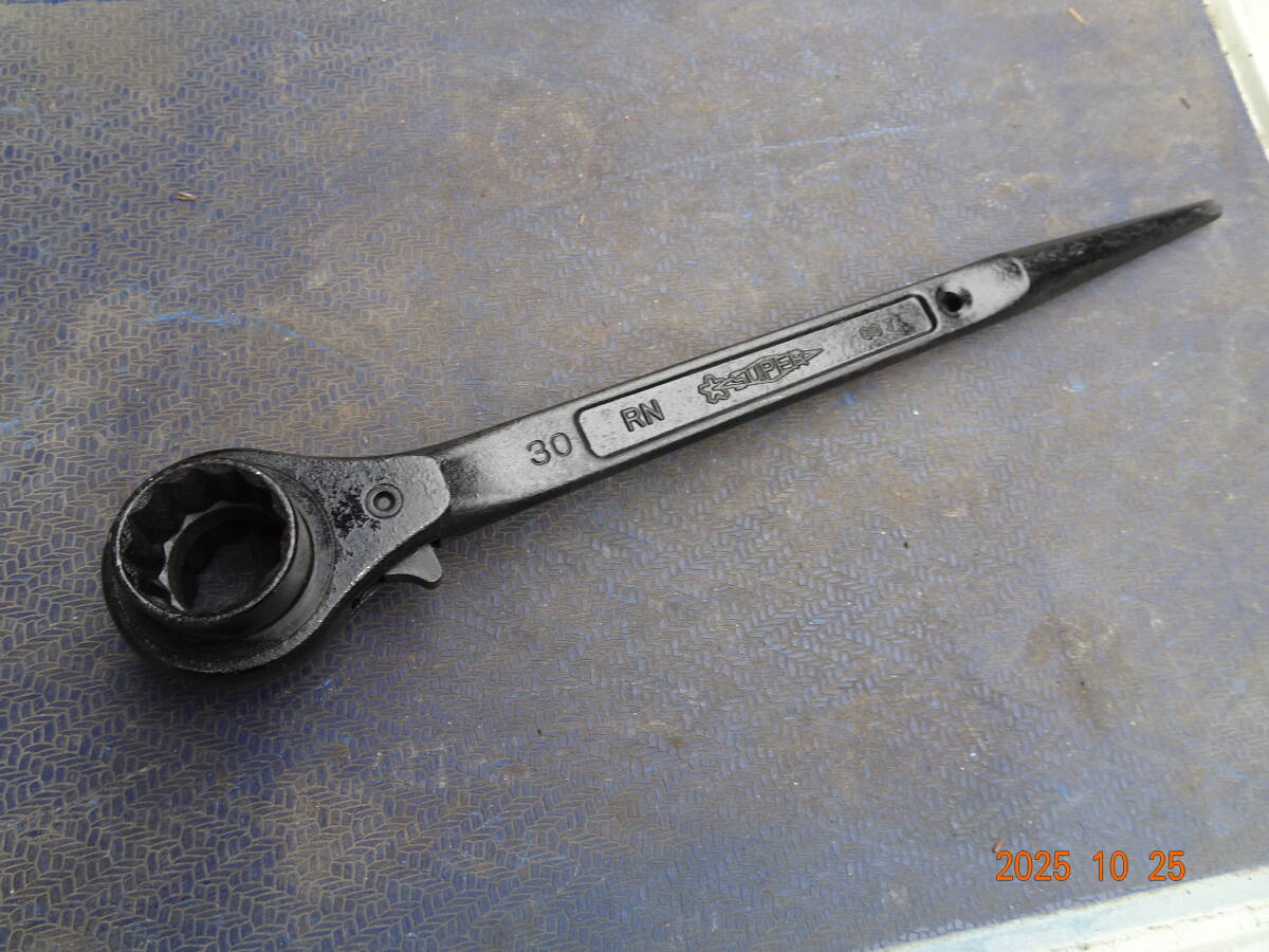 スーパー ラチェットレンチ 30*32・拍卖