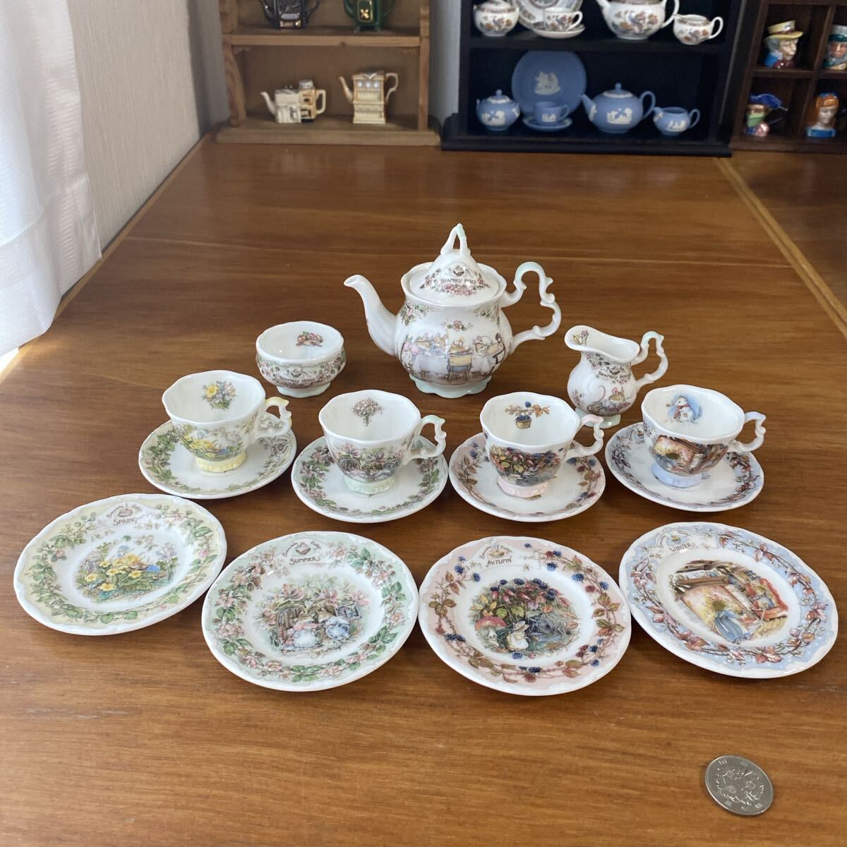 ロイヤルドルトン ブランブリーヘッジ ミニチュア ティーセット ティーサービス 四季シリーズ拍卖