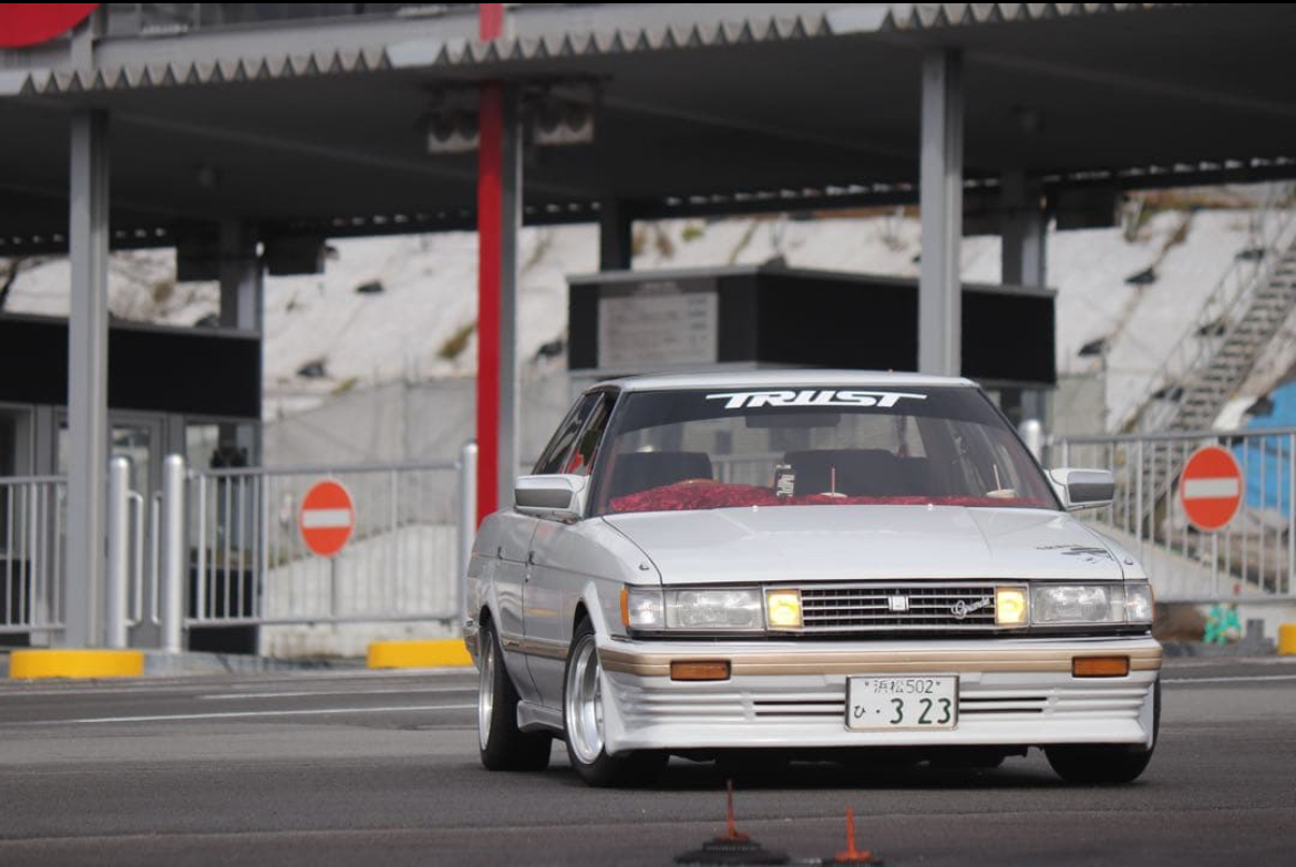 昭和63年式 トヨタ マークⅡ GX71 グランデ(後期型)純正5速拍卖