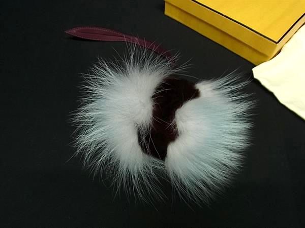 ■新品■未使用■ FENDI フェンディ ファー×レザー キーホルダー チャーム ストラップ レディース グレー系×ボルドー系 FL9570拍卖