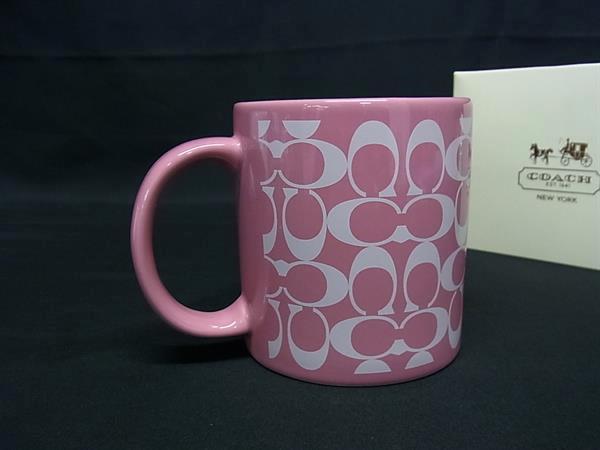 ■美品■ COACH コーチ シグネチャー マグカップ 食器 テーブルウェア ピンク系×ホワイト系 DJ3737拍卖