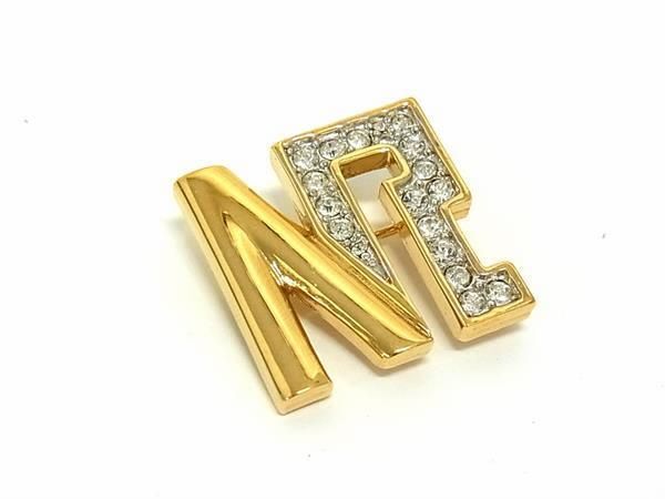 ■美品■ NINA RICCI ニナリッチ ヴィンテージ ロゴモチーフ ラインストーン ピンブローチ ピンバッジ アクセサリー ゴールド系 DF3510拍卖