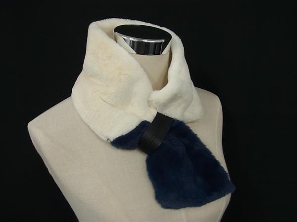 ■新品■未使用■ FURART ポリエステル100% ティペット マフラー 防寒具 レディース アイボリー系×ネイビー系 DG0768拍卖