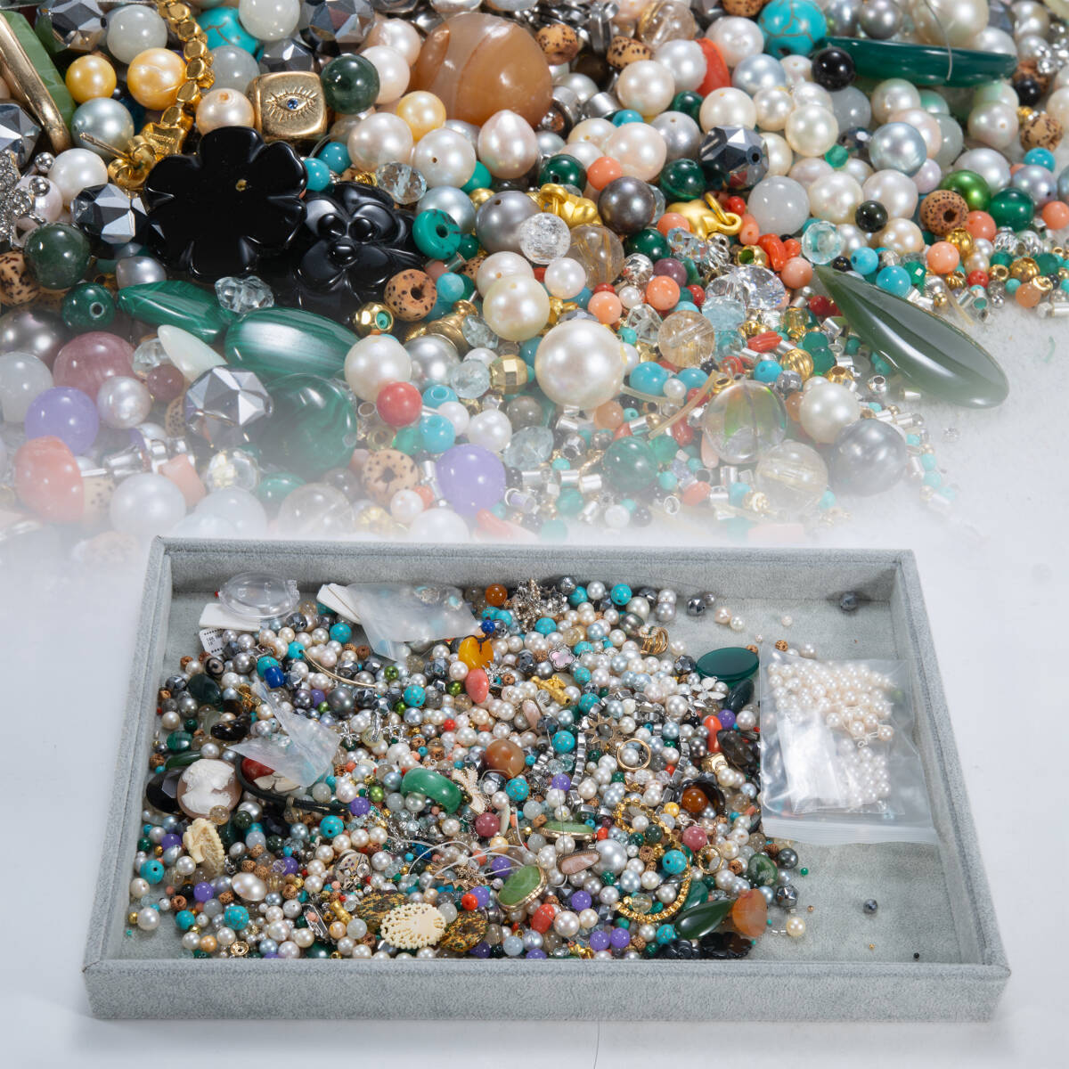 大量裸石・ルース・色石・真珠・南洋真珠・アコヤ真珠・トルコ石・アメシスト・瑪瑙・金メッキ・トレー未付属・まとめ売り1.1kg・A212709拍卖