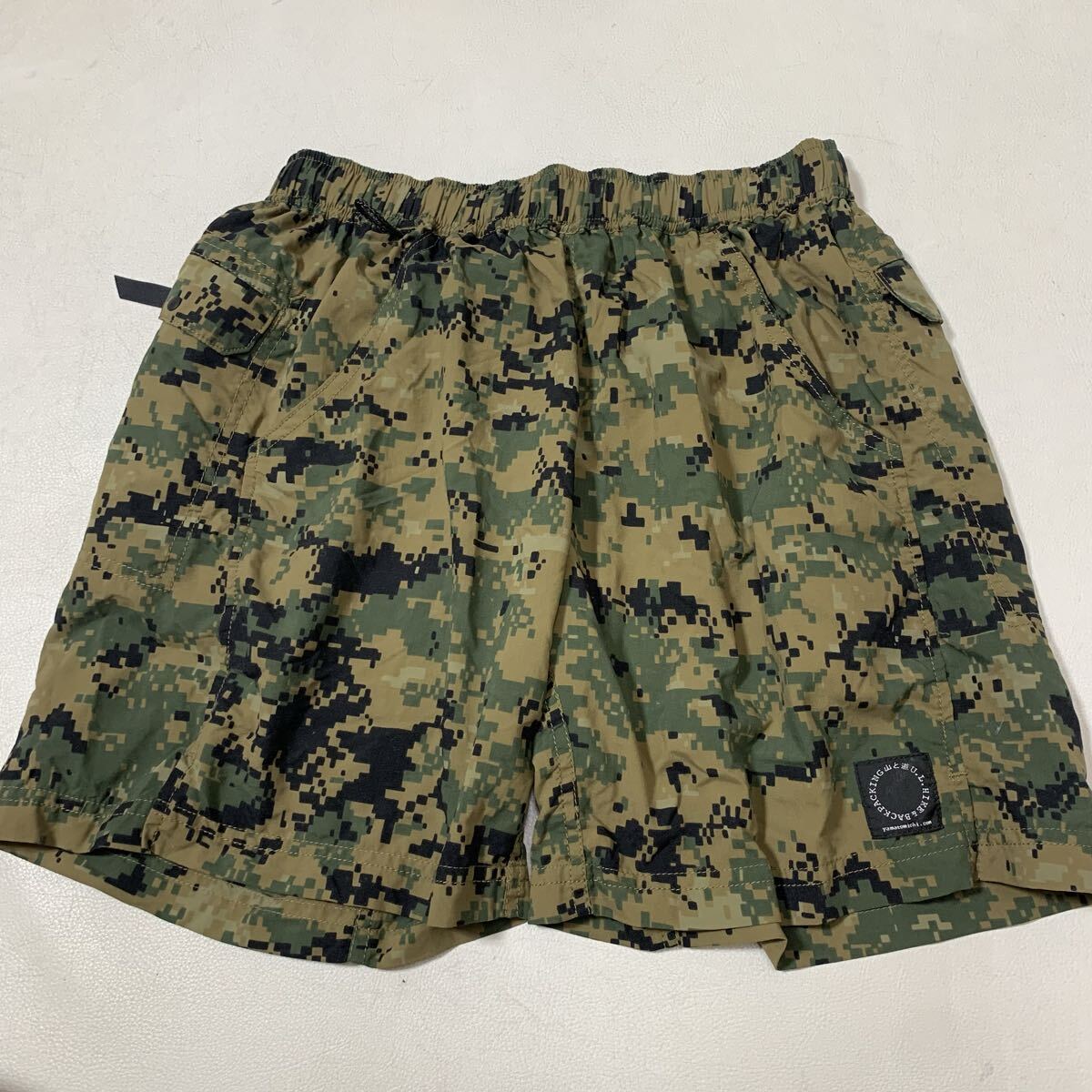 送料無料! 山と道 5-POCKETS SHORTS デジタルカモ ショートパンツ S 迷彩 ショーツ アウトドア 登山 トレッキング キャンプ 51007A拍卖