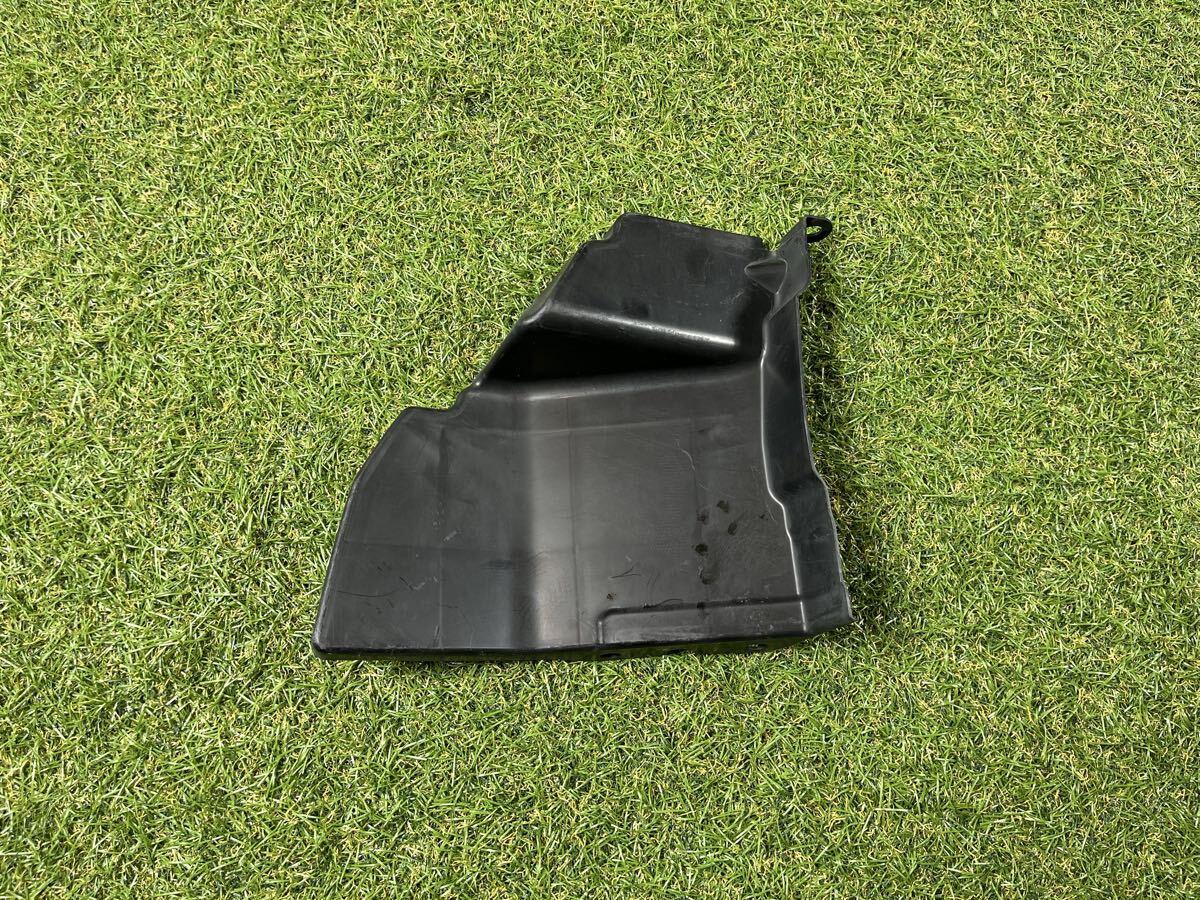 日産 ニッサン NV200用 エアガイドフロント バネット 62820-JX00A 【KD71010-183】拍卖