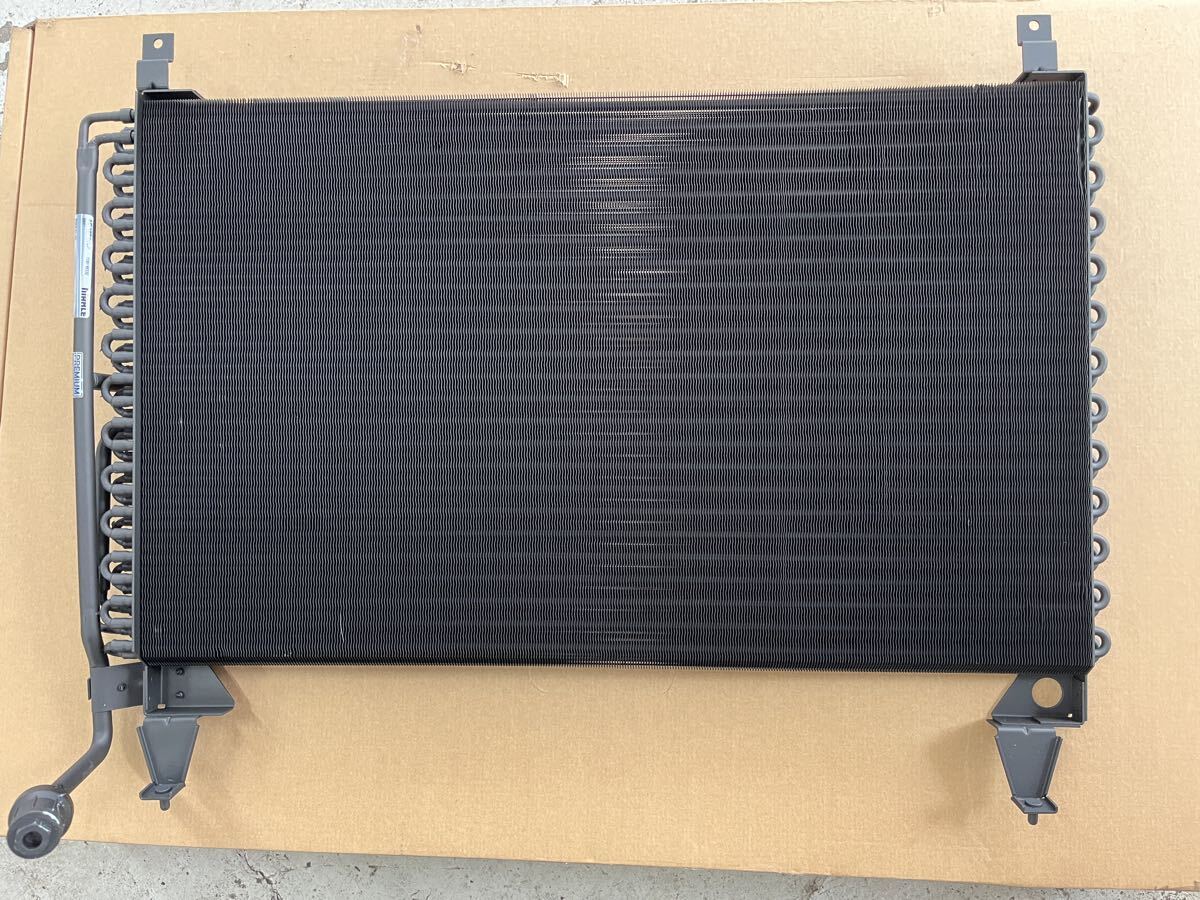 【新品未使用品】生産終了品 メルセデス ベンツ エアコンコンデンサー MAHLE PREMIUM LINE W126 300SE 420SEL 500SE 1268302470 1268302670拍卖