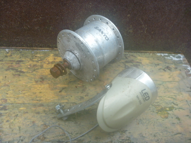 ★レストア・リペア用 組立に自信がある方如何ですか?26インチ らくらくライト&ダイナモセット LED 程度下 D-157 24027★拍卖