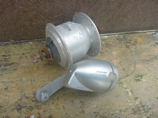 ★レストア・リペア用 組立に自信がある方如何ですか?26インチ らくらくライト&ダイナモセット LED 程度下 D-159 24028★拍卖