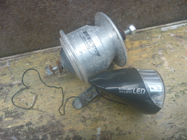 ★レストア・リペア用 組立に自信がある方?26インチ らくらくライト&ダイナモセット LED 程度中 D-162 24029★拍卖