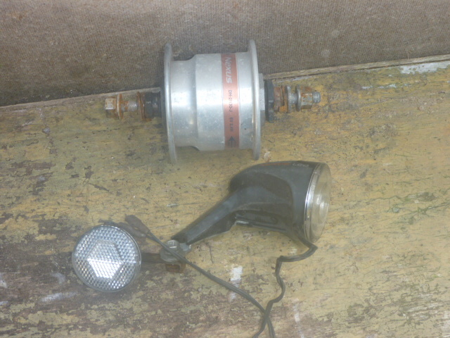 ★レストア・リペア用 組立に自信がある方如何ですか?26インチ らくらくライト&ダイナモセット LED 程度下 D-140 240127★拍卖