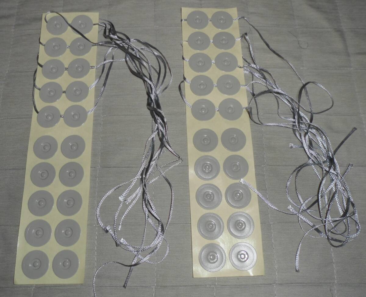 玉紐シール 20組 2シート グレー 新品 日本製 文化鋲 23mm/封筒 共シール タトウ箱 ダンボール 共箱 掛軸 茶碗 花入 二重箱 外箱 壷拍卖