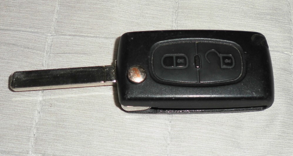 Citroen シトロエン C3 ABA-A55F01 5F01 キーカバー 純正中古 内部基盤無し ブランクキー付 2ボタン ジャンク/ スマートキー 207 307 308拍卖