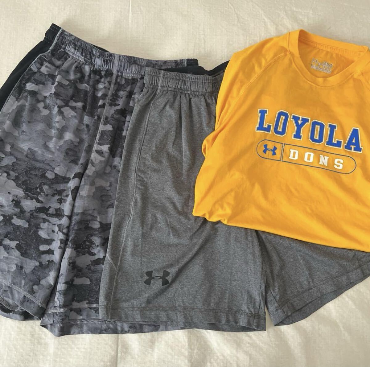 Under Armour Loyola Dons Tee ショーツ 3点 セット拍卖