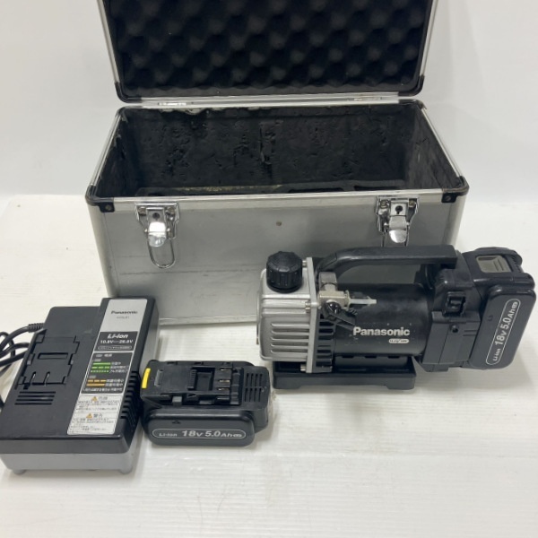 パナソニック Panasonic 充電真空ポンプ EZ46A3 14.4V/18V デュアル 18V5.0Ahバッテリー2個 充電器 アルミケース セット≡DT6656拍卖