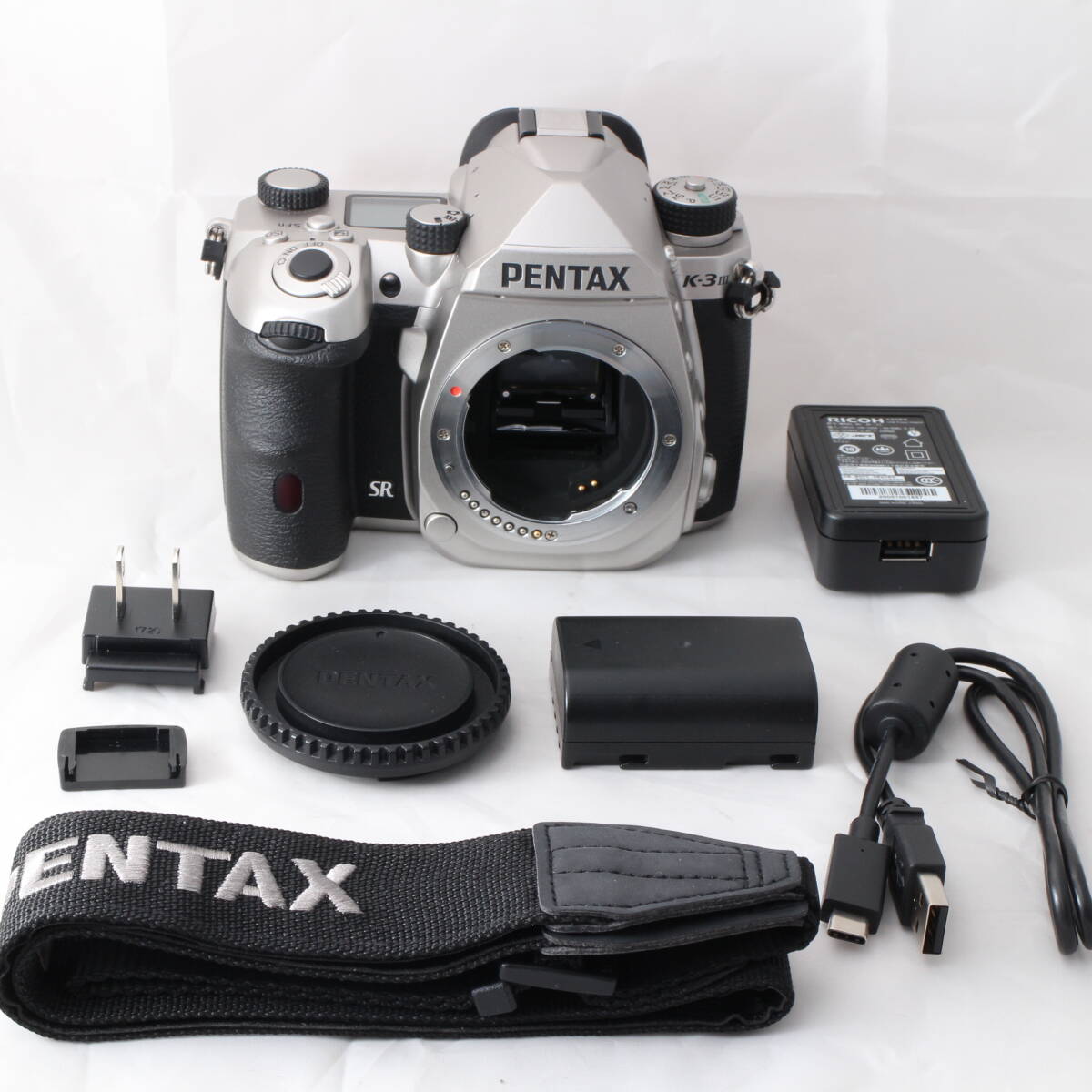 ☆良品☆ ペンタックス PENTAX K-3 Mark III ボディ シルバー APS-Cデジタル一眼レフカメラ 1075 #R458拍卖