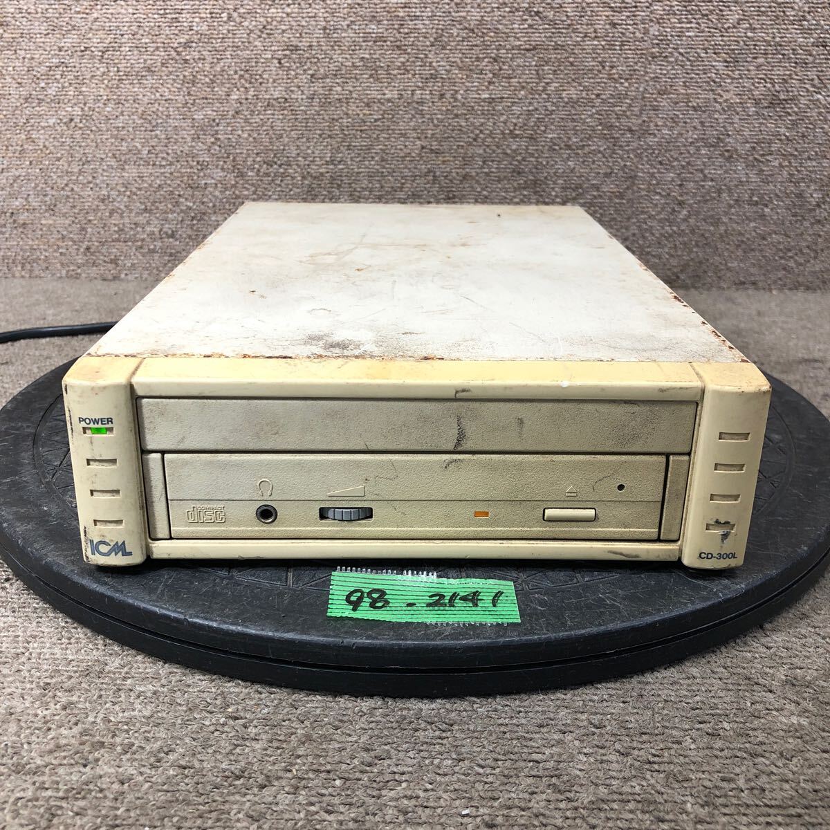 98-2141 激安 レトロPC パーツ 外付け CD-ROMドライブ ICM CD-300L SCSI 通電.電源オン.オフok ジャンク拍卖