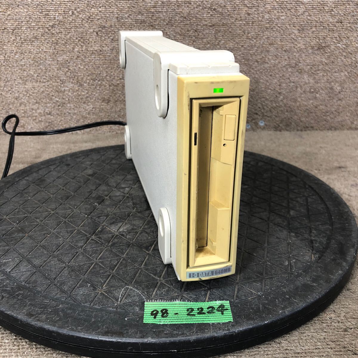 98-2224 激安 レトロPC パーツ 外付け MOドライブ 640MB IO DATA アイオーデータ MOF-640/98IIIP SCSI 通電.電源オン.オフok ジャンク拍卖