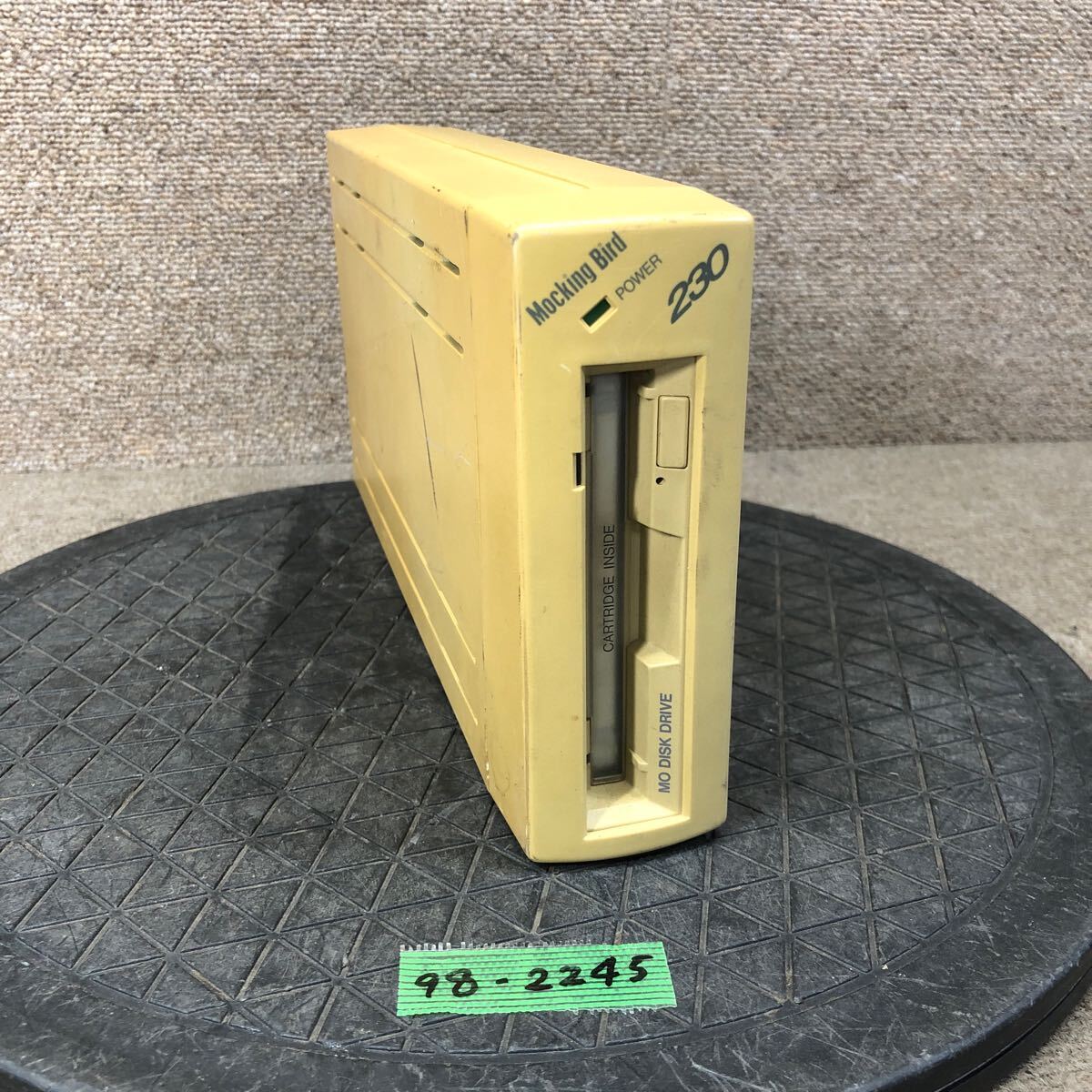 98-2245 激安 レトロPC パーツ 外付け MOドライブ 230MB FUJITSU SMB-230D2 SCSI 通電未確認 ジャンク拍卖