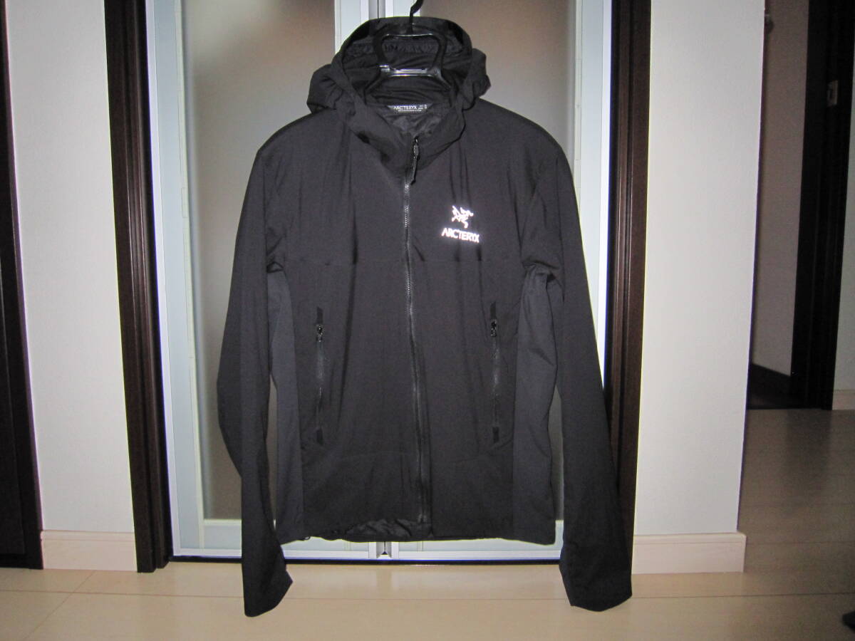 国内正規品 アークテリクス アトム SL フーディ 黒 メンズ XSサイズ拍卖