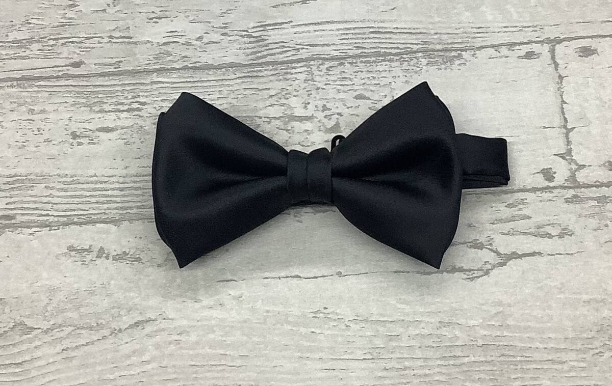 送料無料★現品限り★日本製 蝶ネクタイ 黒色 タキシードにピッタリ★大きめサイズ★お買い得サービス パーティや結婚式にも拍卖