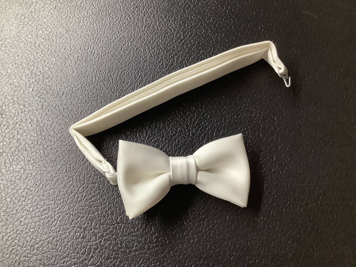 【送料無料匿名発送】新品未使用 子供さんにも大人の方にも 白ホワイト蝶ネクタイ バタフライ ボウタイ チョウタイお買い得 拍卖