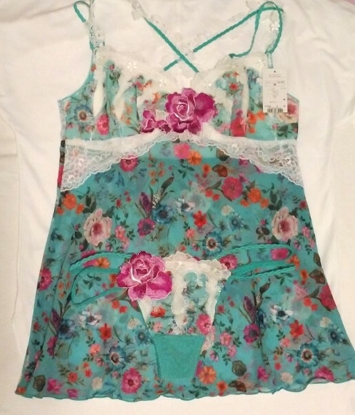 サルート 23Gキャミソールタンガセットアップ新品未使用 Mサイズ 源氏物語 ワコール 完売レア 高級ランジェリー拍卖