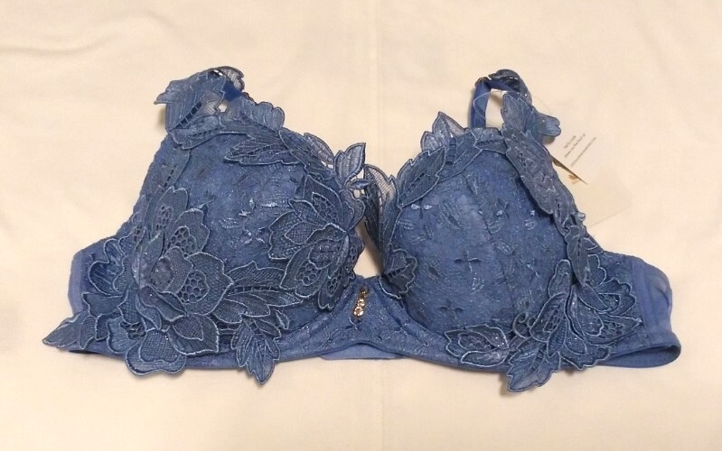 トレフル ブラジャー新品未使用 D70 ワコール 最高級ランジェリー 拍卖