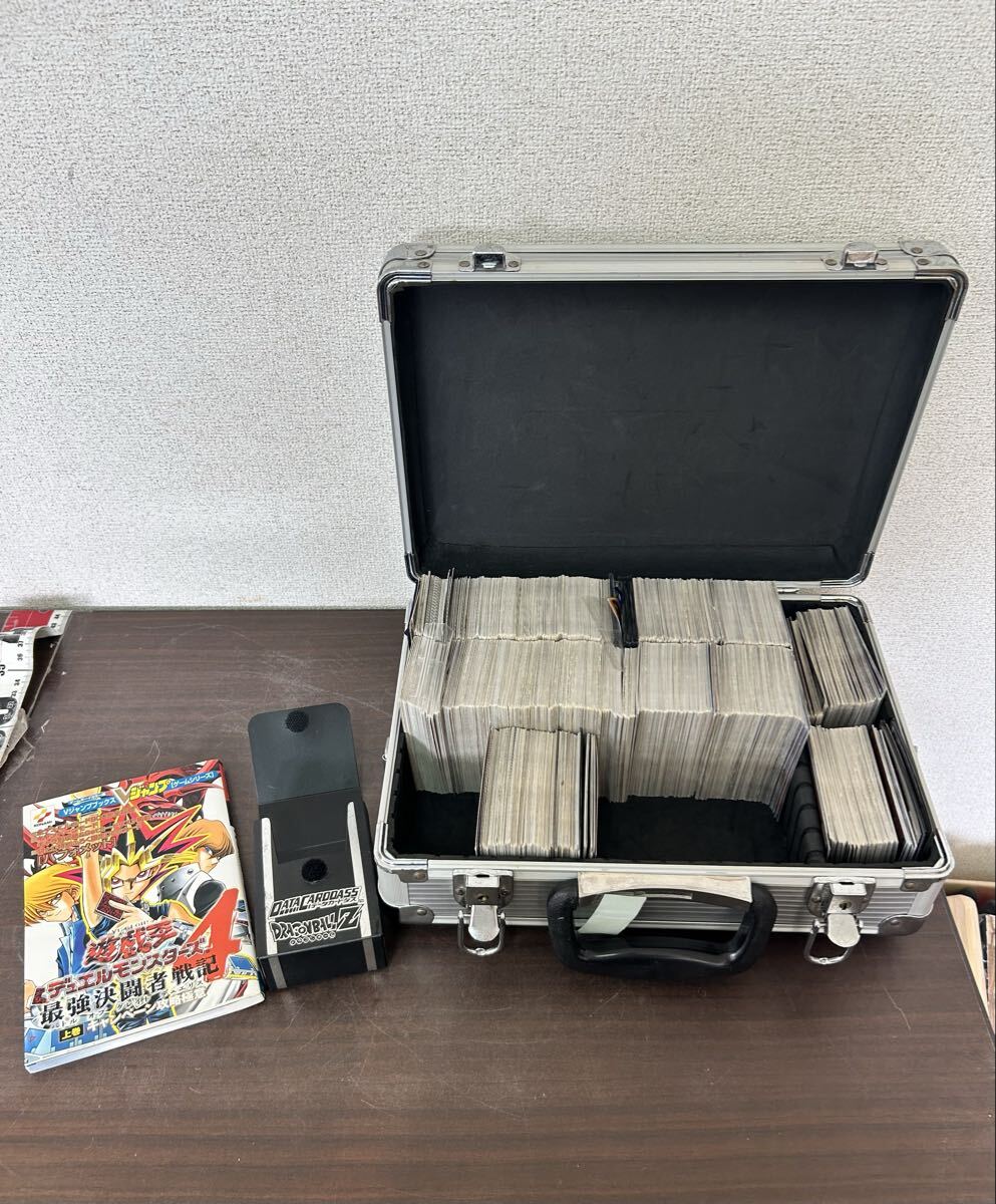 遊戯王セット 1700枚 まとめ売り トレカ 収納ケース 攻略本上巻付き ジャンプ 集英社 KONAMI デュエルモンスターズ /D-4拍卖