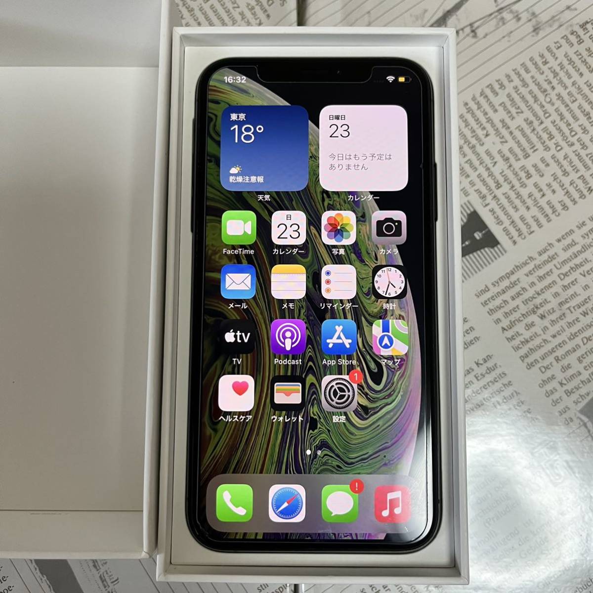 iPhone XS SIMフリー Apple 付属品 iPhone Xs black 64 GB sim free simフリー拍卖