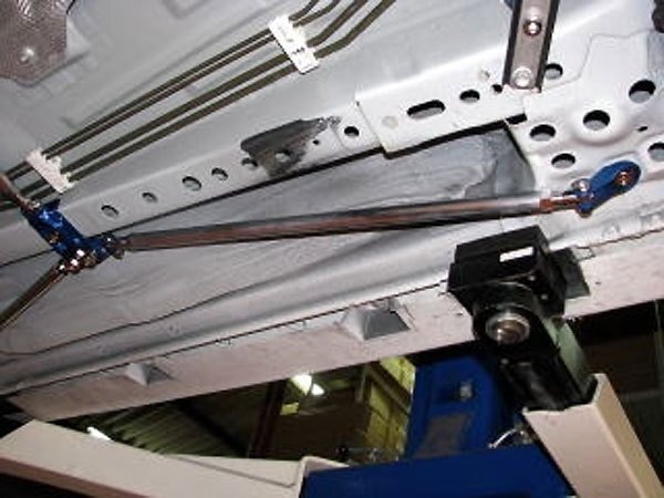 カワイ製作所 フロントモノコックオプショナルバー デミオ DE 2007/07~ センター(リヤ側部)用拍卖