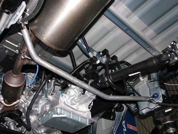 カワイ製作所 リヤモノコックバー スーパーキャリイ DA16T リーフ前方取り付け部左右拍卖