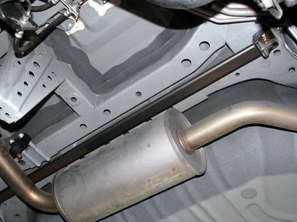 カワイ製作所 リヤモノコックバー セレナ C26 2WD スチール製リジットtype拍卖