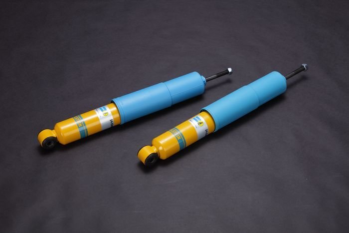 リム BILSTEIN ショックアブソーバー フロント50mmダウン 1本 NV350キャラバン E26 2012年6月~ 2WD/4WD 標準/ワイドボディ拍卖