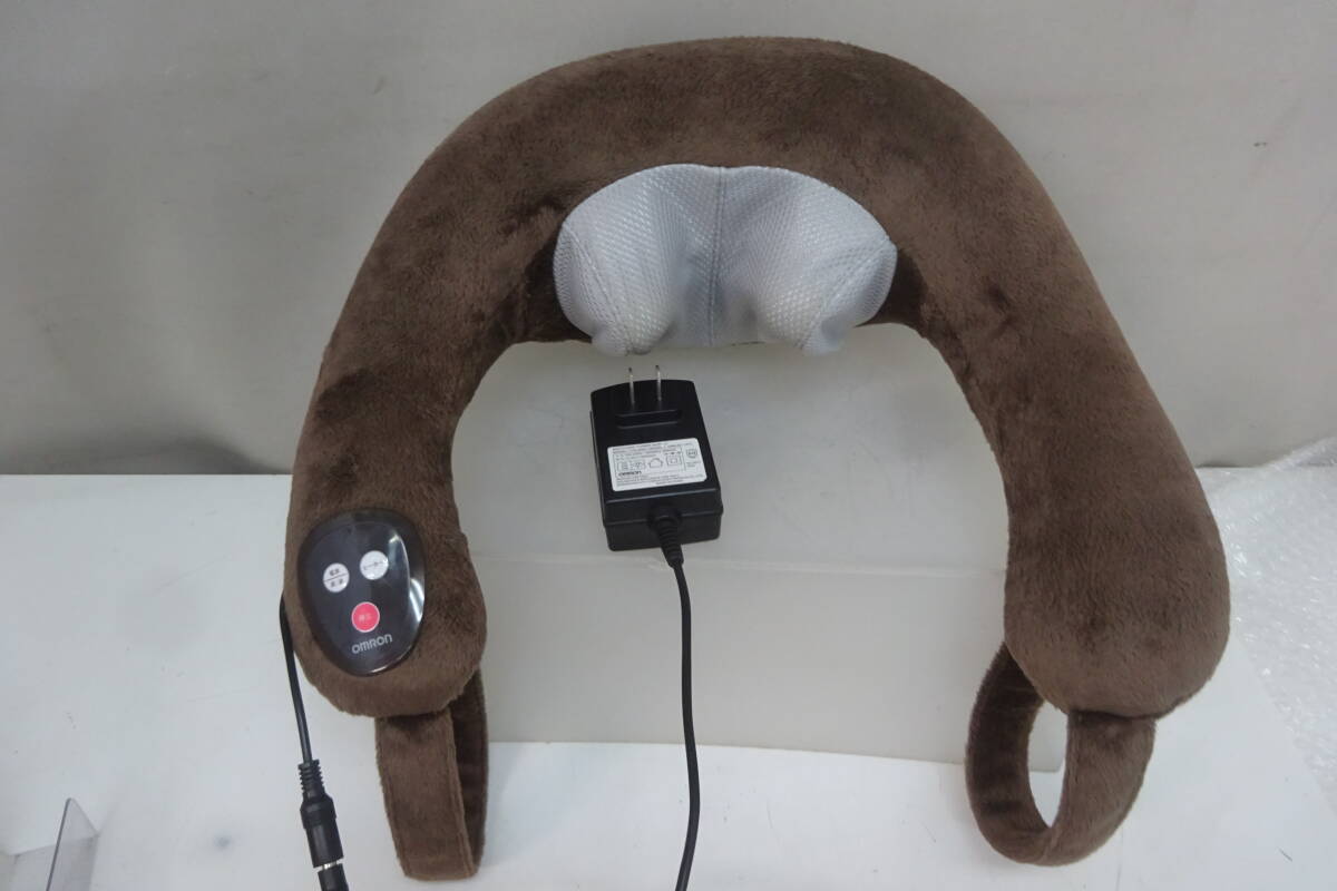 ★238)箱なし-首もみマッサージャー・OMRON オムロン ブラウン HM-141 ヒーター機能付き 説明書なし※中古品/動作OK/使用感現状品■80拍卖