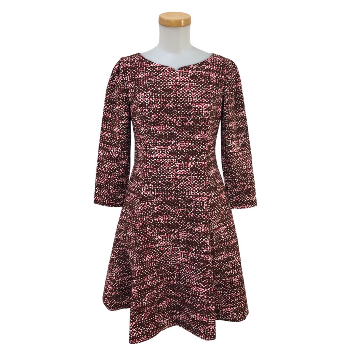 10m669-61 美品 TOCCA トッカ 総柄 七分袖 ワンピース ワンピ フレアワンピース ブラウン系 茶系 レディース 2 日本製拍卖