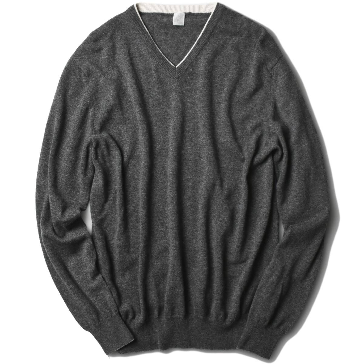 13,2万【ELEVENTY イレブンティ 最高峰プラチナム 新品】カシミア100%◇ずっと着られて,いつでも活躍する永世定番◇中厚手カシミアセーター拍卖